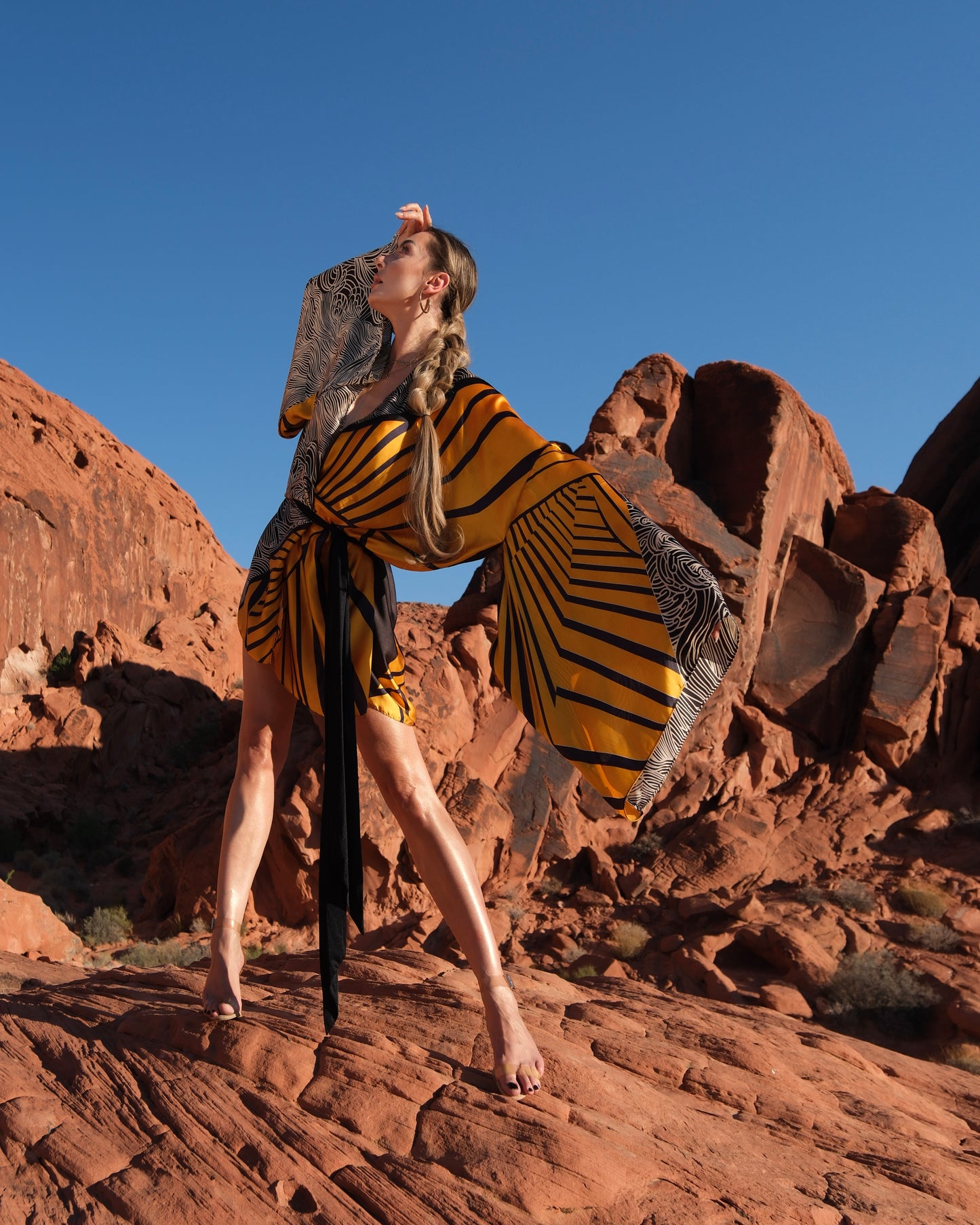 Minerva - Short gold printed Kaftan dress