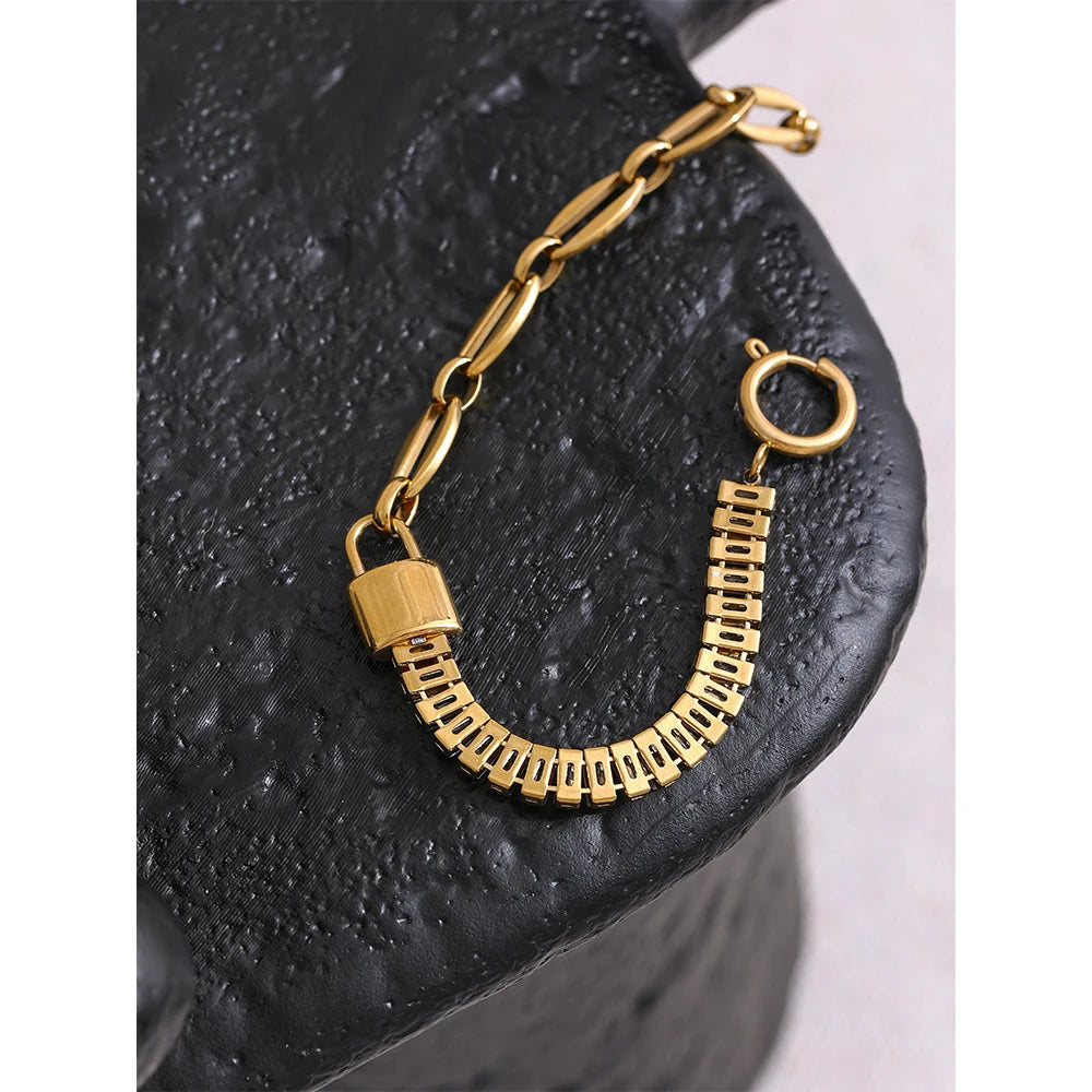 Waterproof PVD 18K Gold Plated Metal Lock Chain Bling Cubic Zirconia Stainless Steel Bracelet Bangle Stylish Luxury Trendy Fashion Jewelry