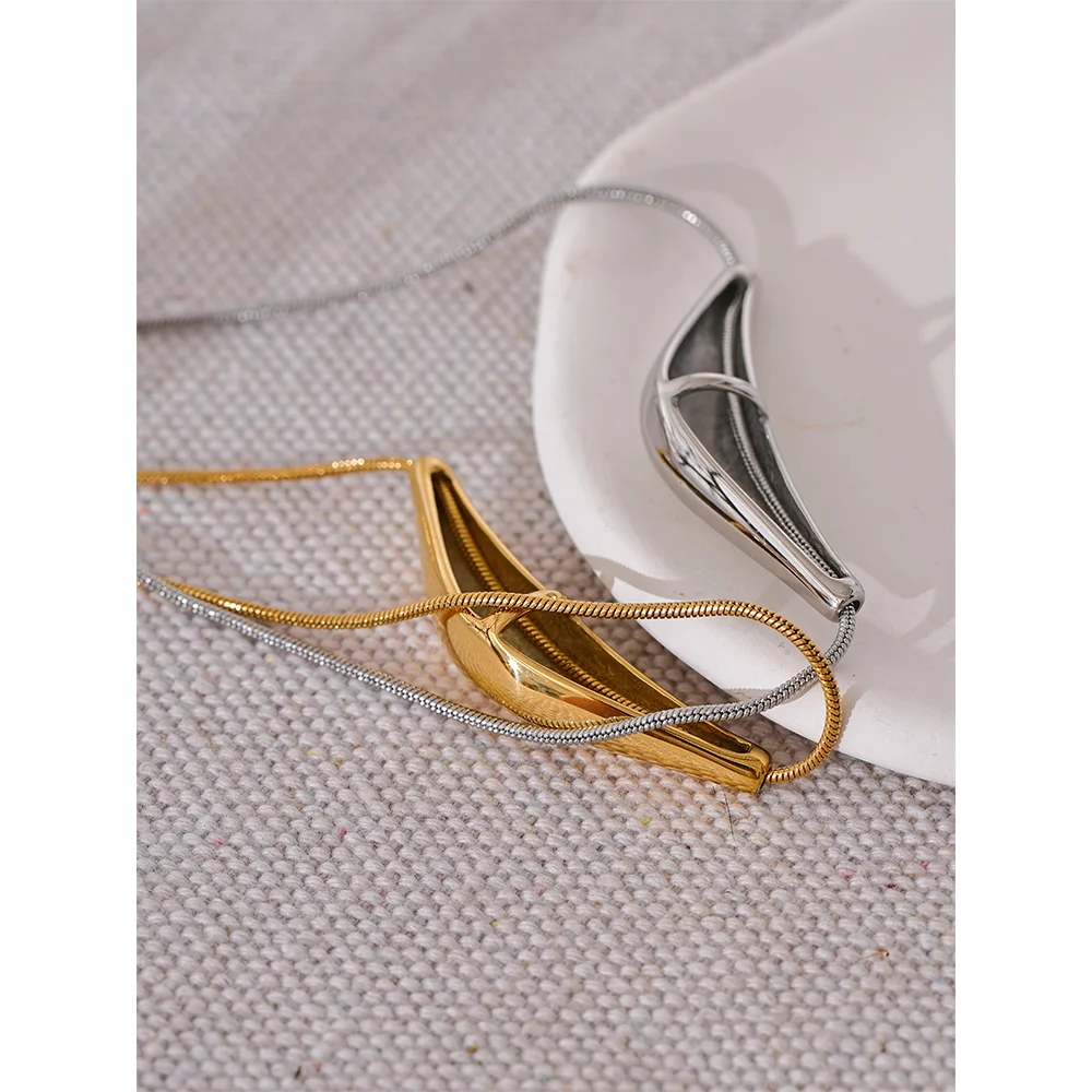 Stainless Steel Cast Pendant Clavicle Necklace Waterproof PVD 18K Gold Plated Fashion Collar Jewelry New Chic Style Gift