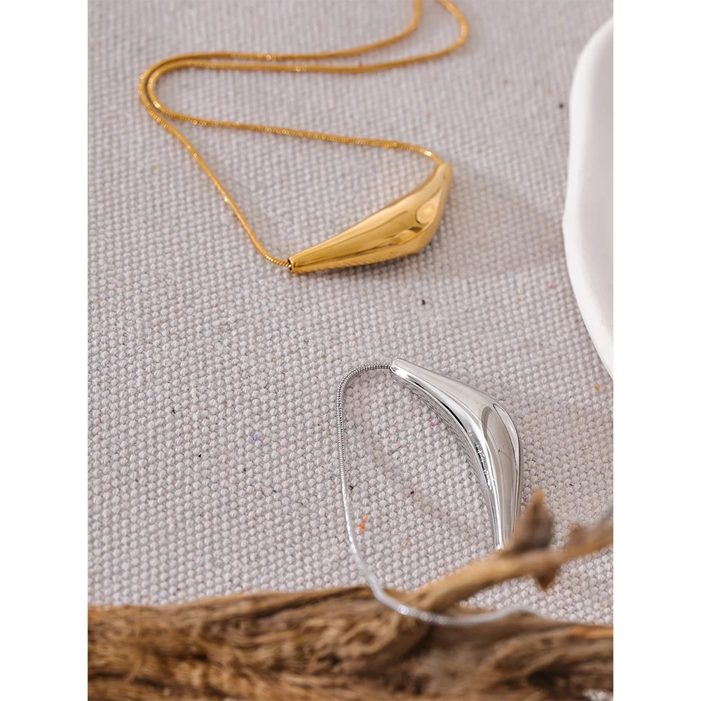 Stainless Steel Cast Pendant Clavicle Necklace Waterproof PVD 18K Gold Plated Fashion Collar Jewelry New Chic Style Gift