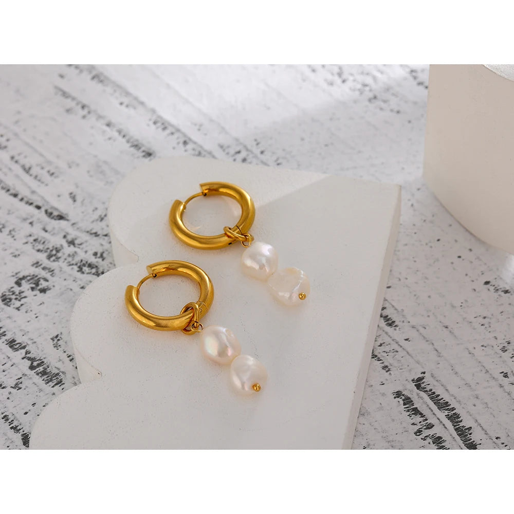 Stainless Steel PVD 18K Gold Plated Natural Pearl Hoop Earrings Charm Metal Texture Geometric Fashion Jewelry Gift