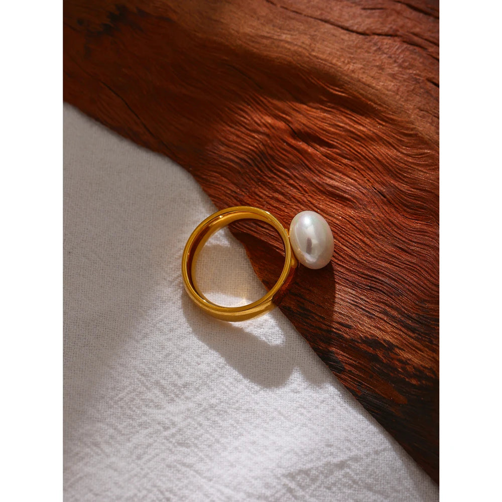 Elegant Shell Pearl Ring Fashion Gold Stainless Steel Metal Texture PVD 18 K Gold Plated Geometric Charm Jewelry Women Engagement