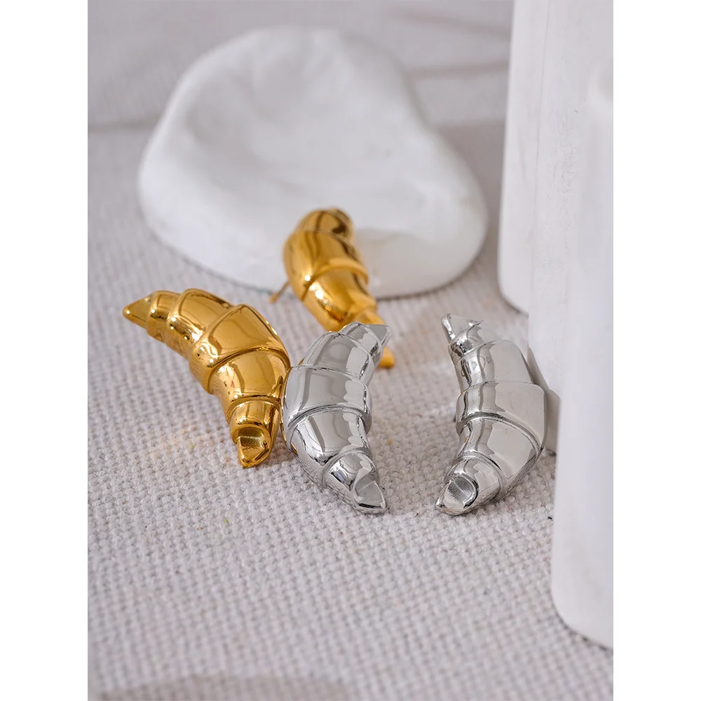 Stainless Steel Croissant Stud Earrings Women Metal Vintage PVD 18K Gold Plated Rust Proof Statement Fashion Jewelry Gift
