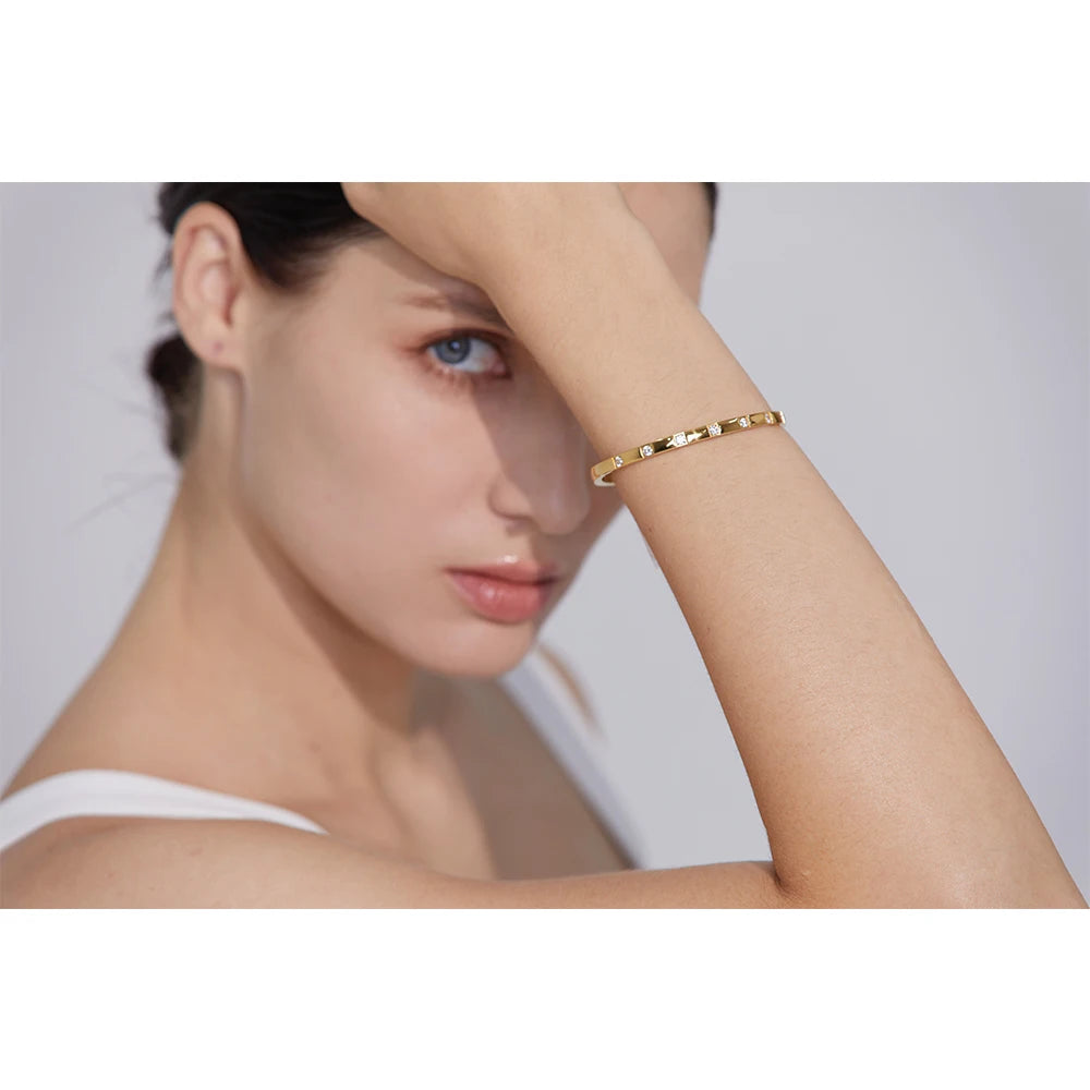 Stylish Cubic Zirconia Stainless Steel Wrist Bangle Bracelet PVD 18K Real Gold Plated /PVD Platinum Plated Waterproof Jewelry for Women Charm Fashion