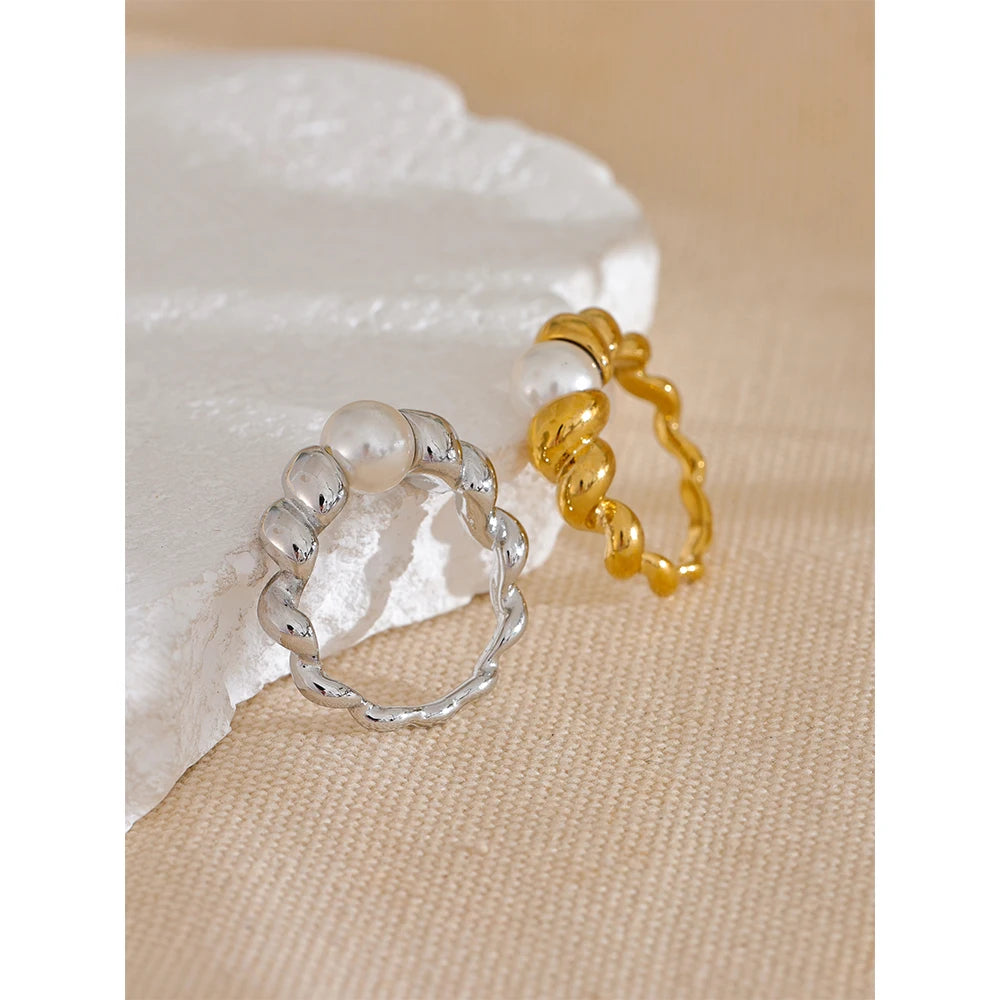 Elegant Imitation Pearls Stainless Steel PVD 18K Gold Plated Twisted Geometric Ring for Women Rust Proof Stylish Jewelry High Quality Cast