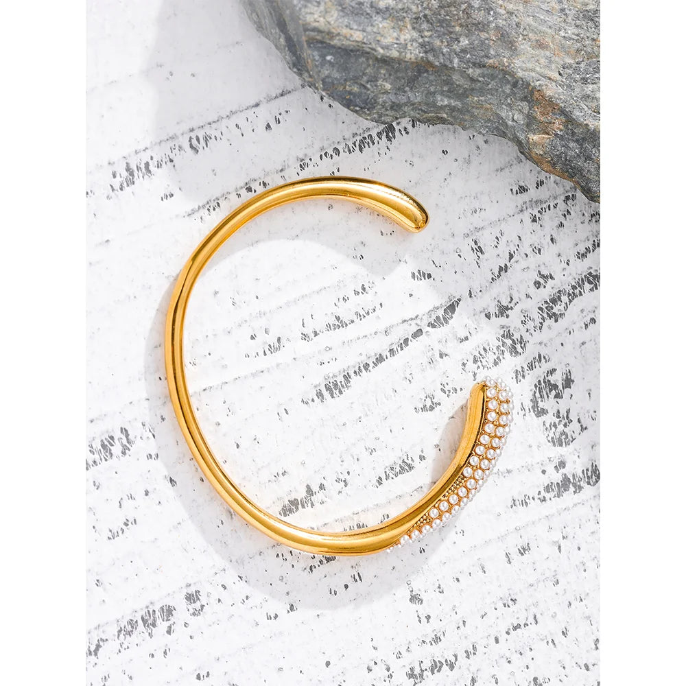 Elegant Imitation Pearls Geometric Stainless Steel PVD 18K Gold Plated Cuff Bracelet Bangle Personalized Texture Jewelry Gift